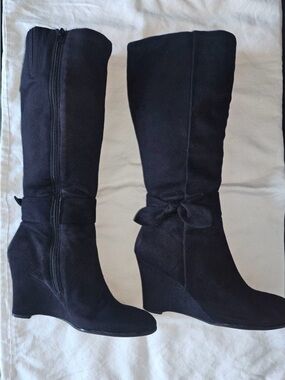 Amanda Smith Black Suede Knee-High Wedge Boots with Bow
